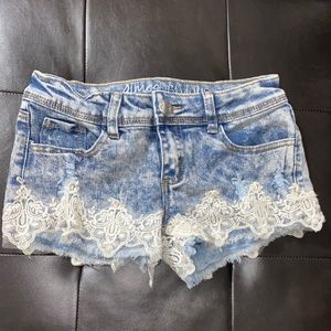 Low rise shorts